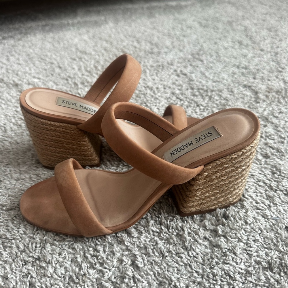 Steve Madden Tan Wedge Sandals with Wooden Heel